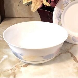 France Glass Milk glass bowl Arcopal